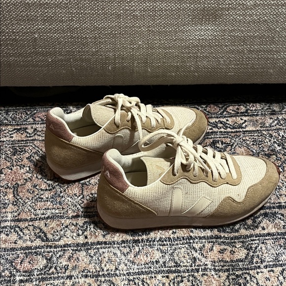 Veja Shoes - Veja x Madewell Sneakers